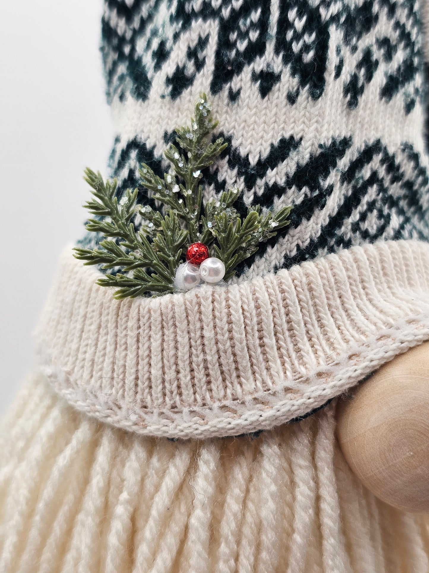 Large White/Green Gnome With Holly "60