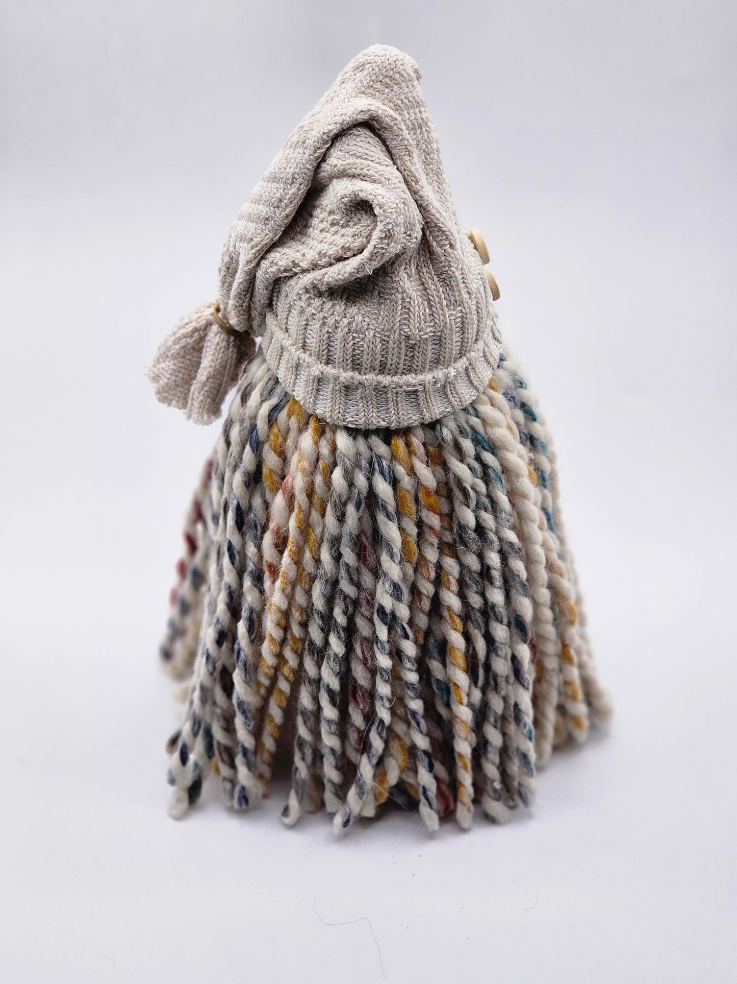 Large Multi/Beige Gnome
