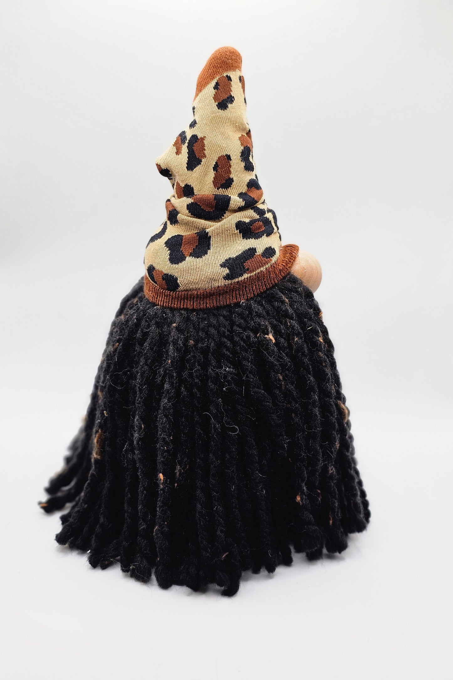 Large Leopard/Black Gnome